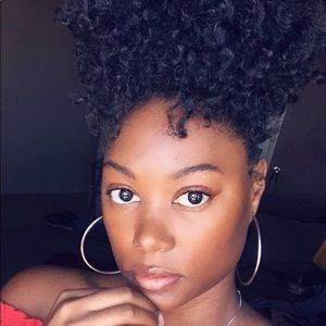 Meet your Posher, Tameeka